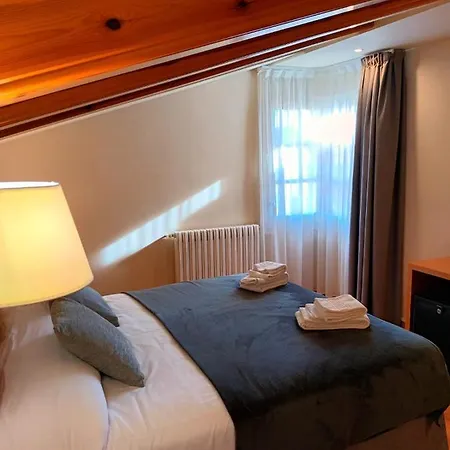 Hotell Estel 2*