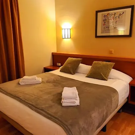 Hotell Estel 2*