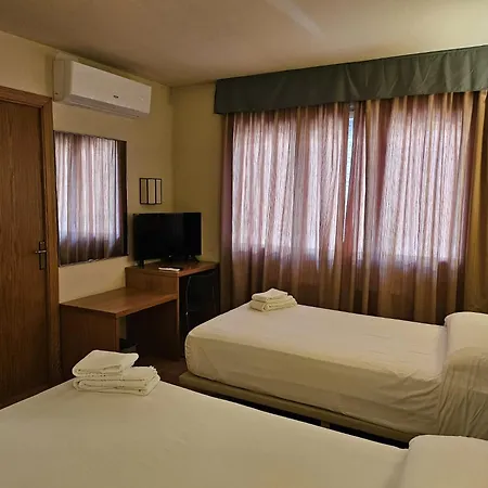 Estel Hotel 2*