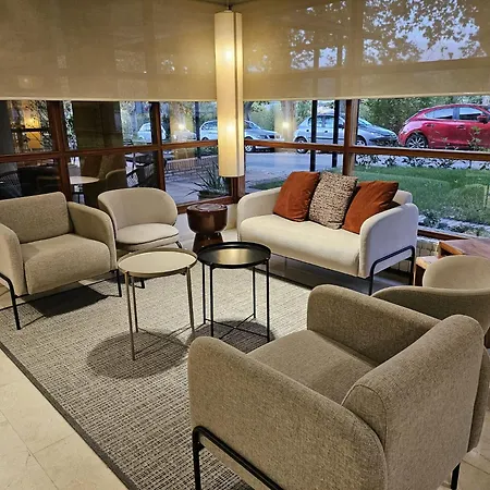Estel Hotel 2*